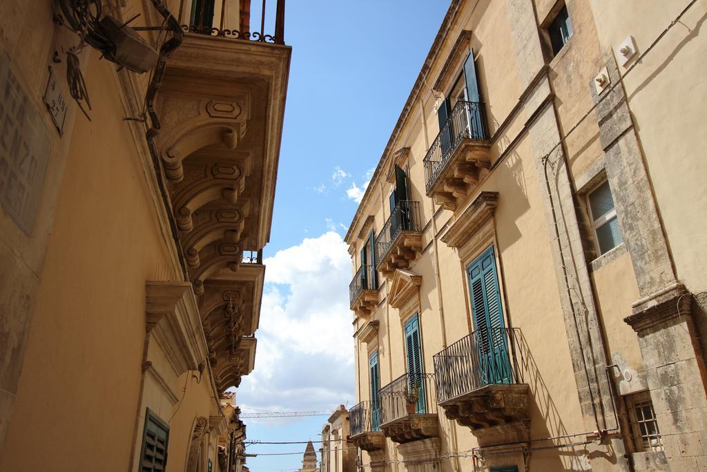 Melodia3 Suites Noto Exteriér fotografie